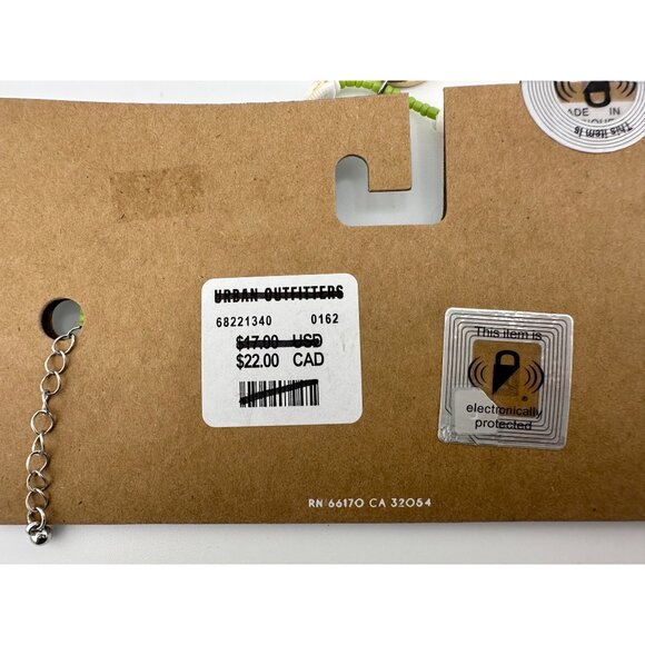 Urban Outfitters Green & Shell Beaded Boho Necklace - Picture 4 of 5